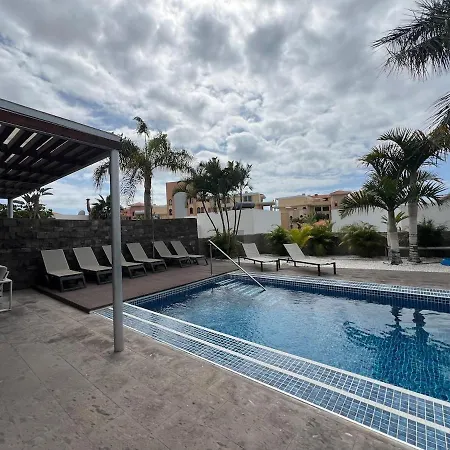 Luxury In Bahia Del Duque By Altamarhomes אדחה