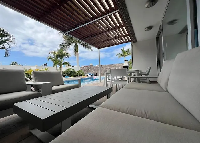 Apartment Luxury In Bahia Del Duque By Altamarhomes