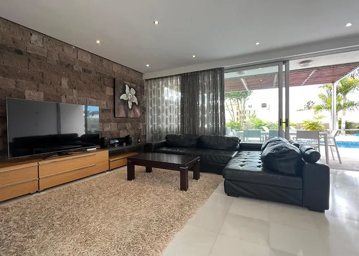 Luxury In Bahia Del Duque By Altamarhomes * 阿德耶