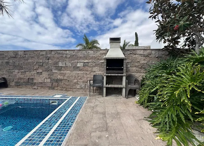 Luxury In Bahia Del Duque By Altamarhomes 阿德耶